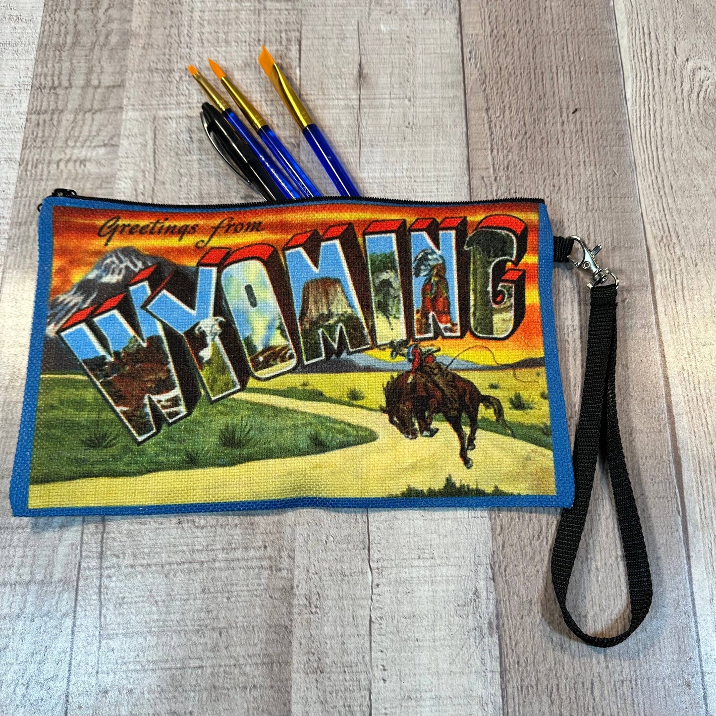 Wyoming linen bag with wristlet strap