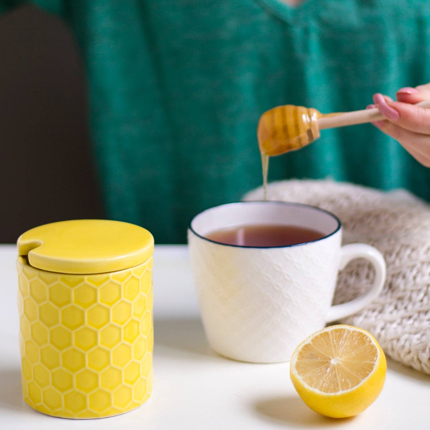 Honeycomb Dipper Pot