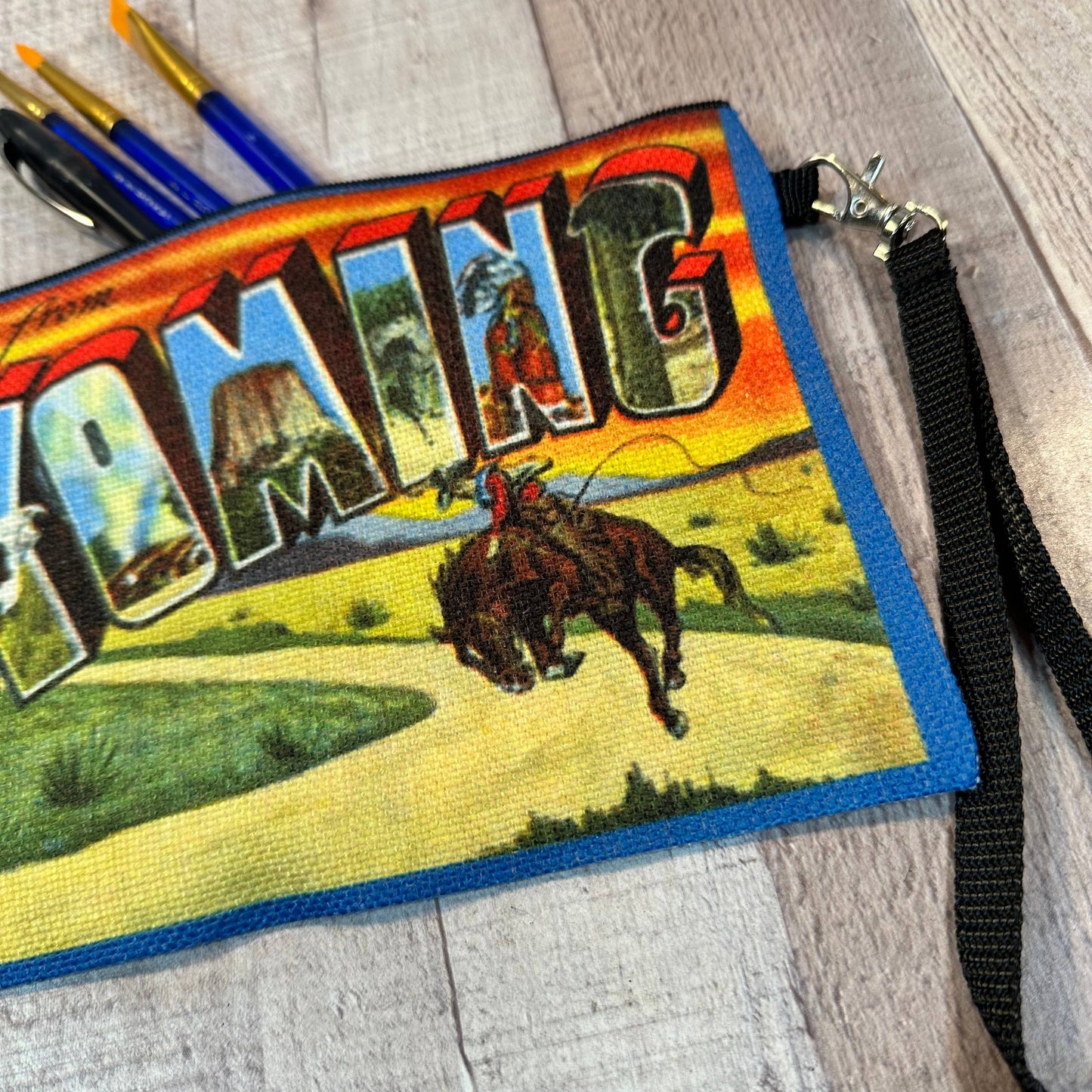 Wyoming linen bag with wristlet strap