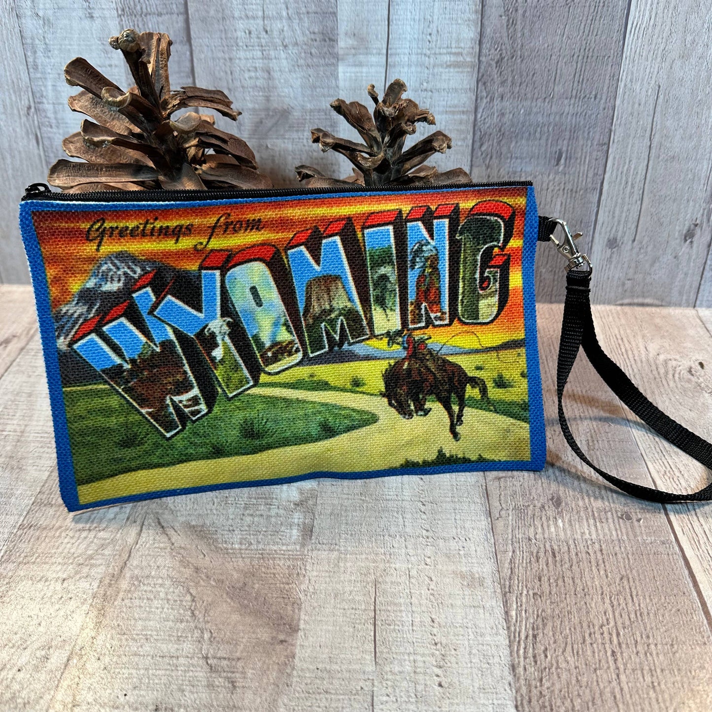Wyoming linen bag with wristlet strap