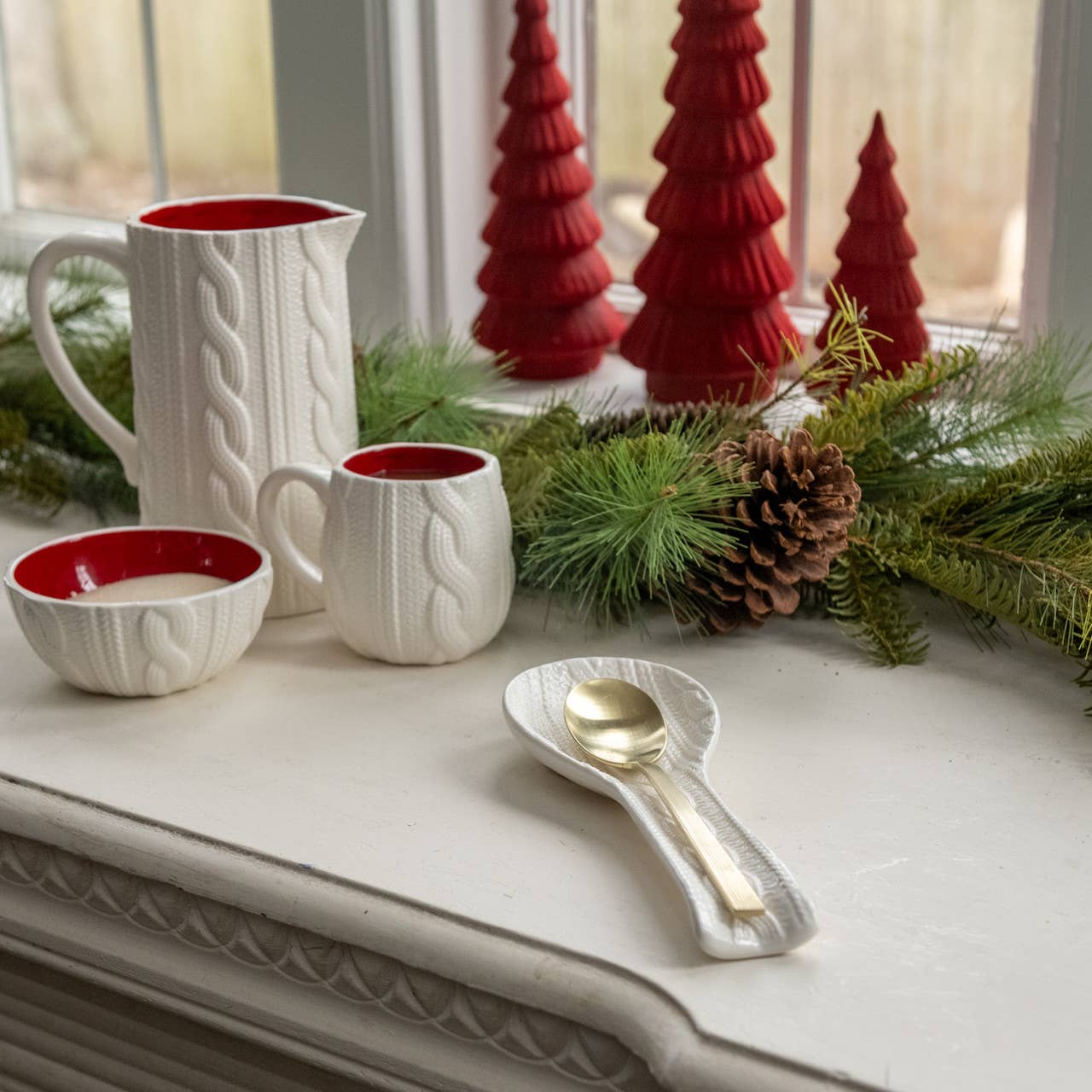 CREAM RIBBED SPOON REST