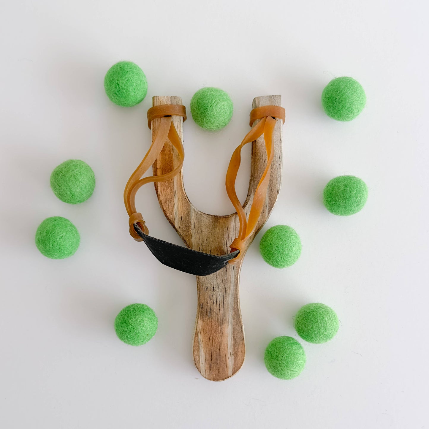 Wood Slingshot with 10 Felt Balls