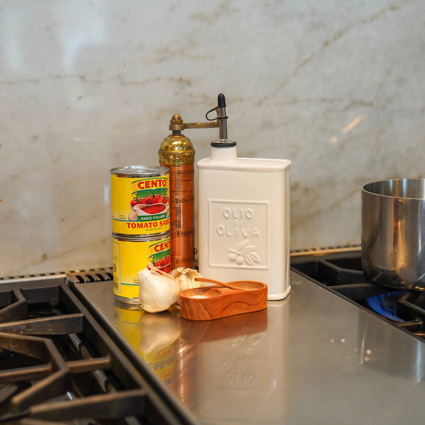 White Ceramic Oil Can, 17 oz