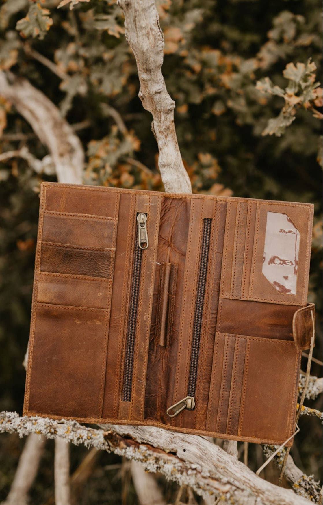 Cowhide clutch wallet