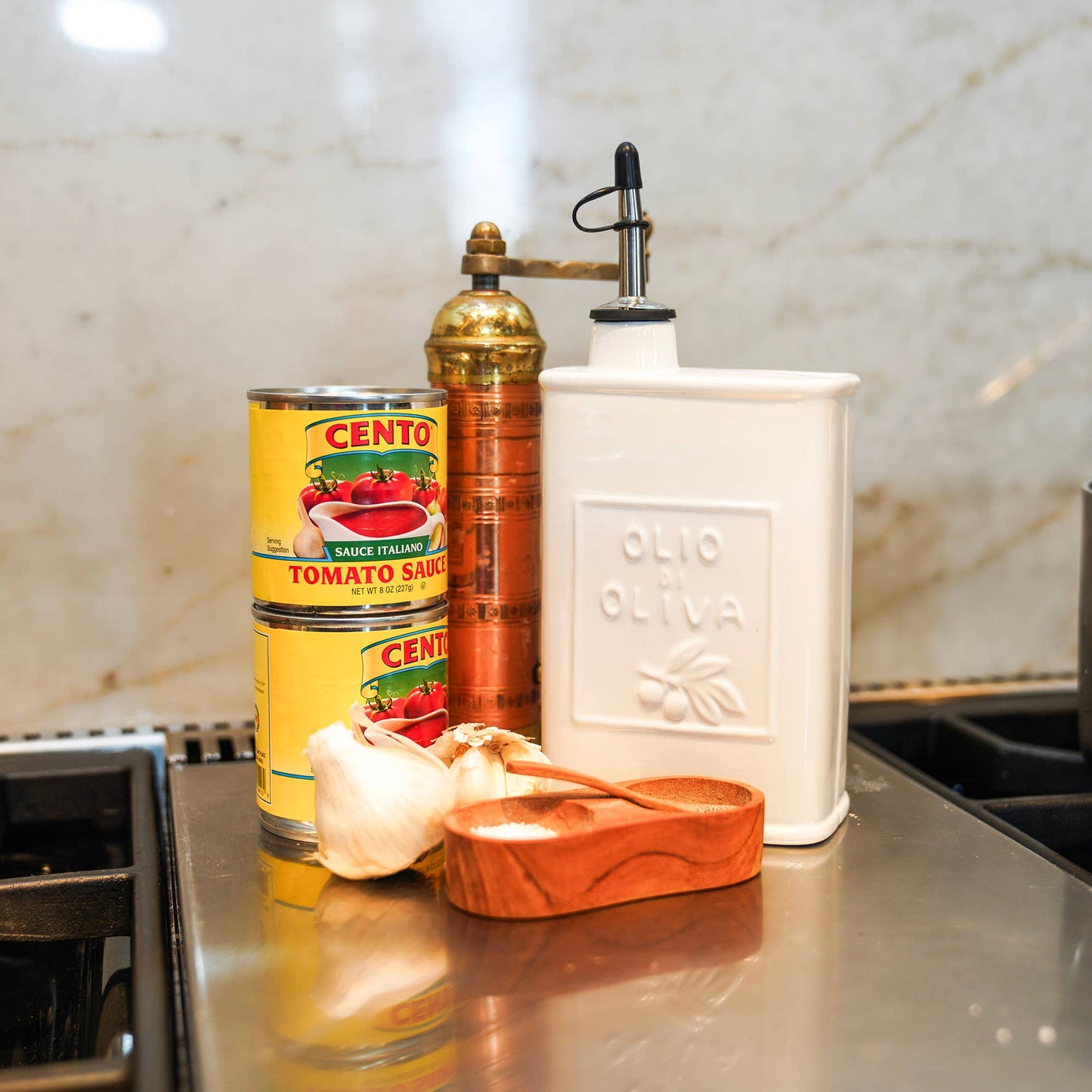 White Ceramic Oil Can, 17 oz